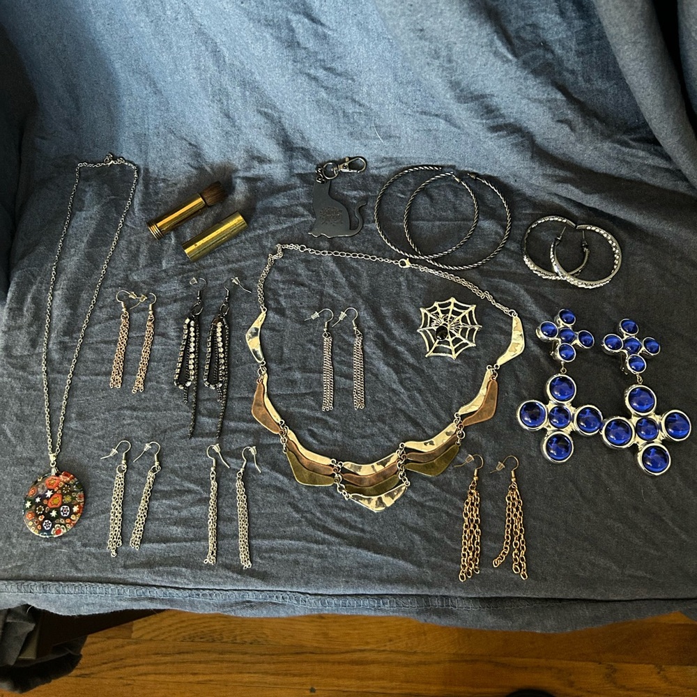 14 piece modern jewelry bundle - Picture 2 of 10